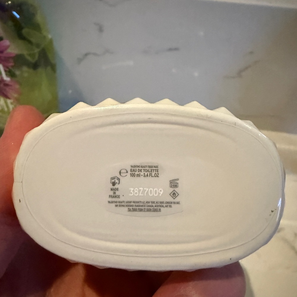 Valentino White Oval Perfume Bottle - Picture 3 of 5